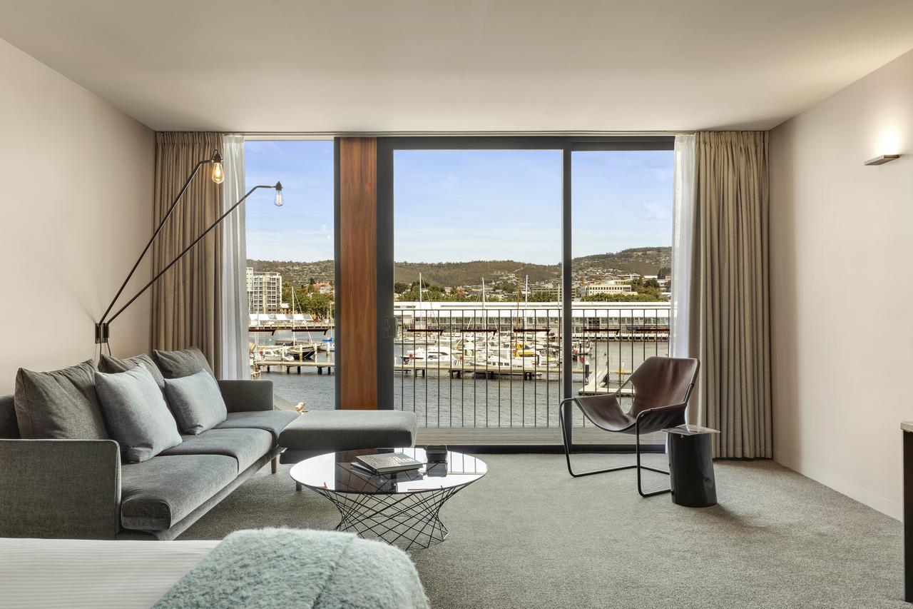 Macq 01 Hotel Hobart Eksteriør bilde The interior of a typical apartment at The Standard